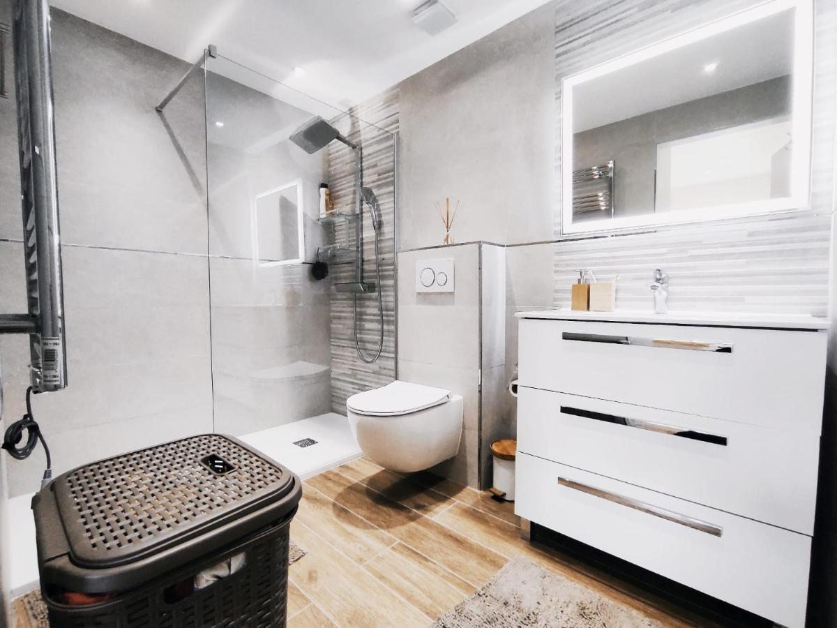 Magnifique Appartement A 5 Min A Pied De La Plage Benalmádena Exteriör bild