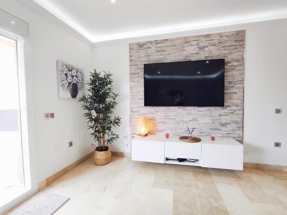 Magnifique Appartement A 5 Min A Pied De La Plage Benalmádena Exteriör bild